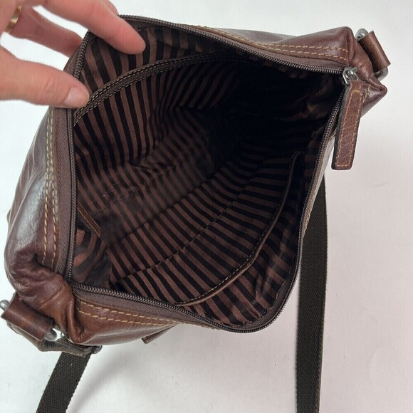 JACK GEORGES Voyager Collection Brown Leather Crossbody Bag Purse Rustic Urban - Picture 9 of 12